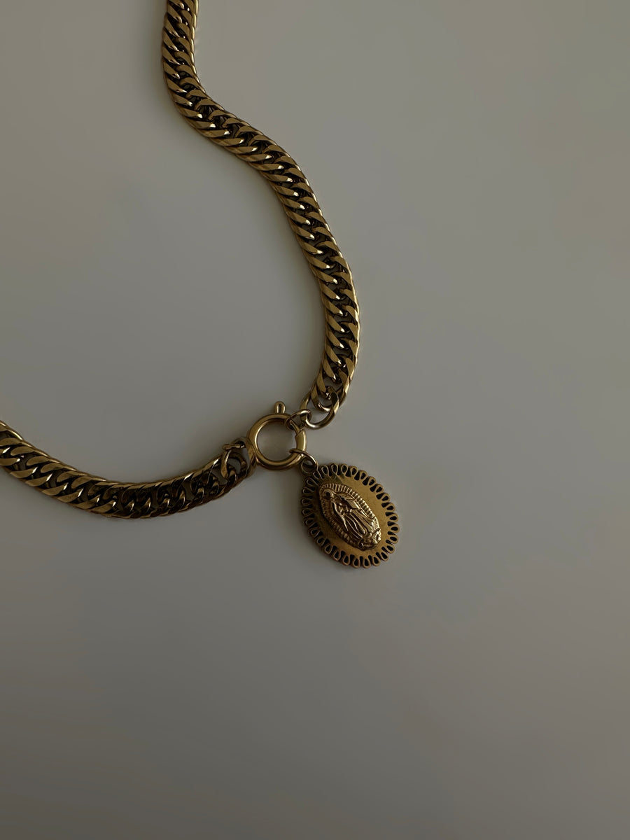 Betânia necklace
