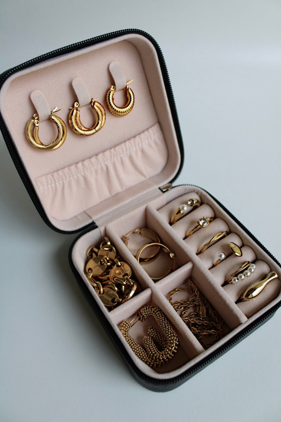 Jewelry case